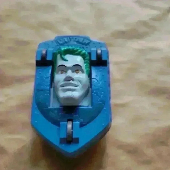 Burger King -Captain Planet Flip Car - Picture 1 of 5